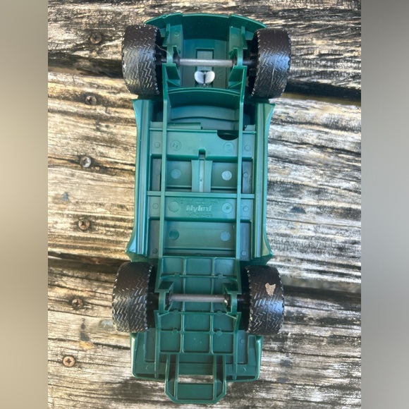 Vintage 1994 Nylint Bass Chaser Gone Fishin’ SUV & Pro Tour Golf SUV C9 - Picture 11 of 12